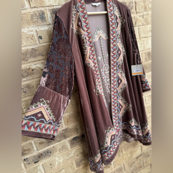 NWT John Mark Embroidered Velvet Open Front Cardigan - Picture 2 of 8